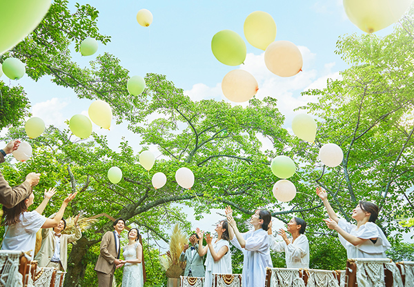 フレアージュダリアンス　BALLOOn RELEASE写真